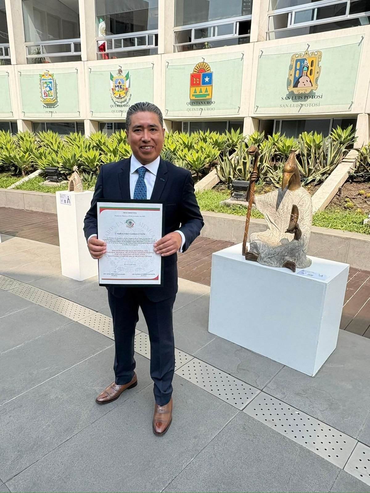 MARCO POLO CARBALLO ES ADSCRITO OFICIALMENTE A LA SALA REGIONAL DE QUINTANA ROO: UN ACTOR CERCANO A PALACIO NACIONAL, ATERRIZA EN TERRITORIO VERDE