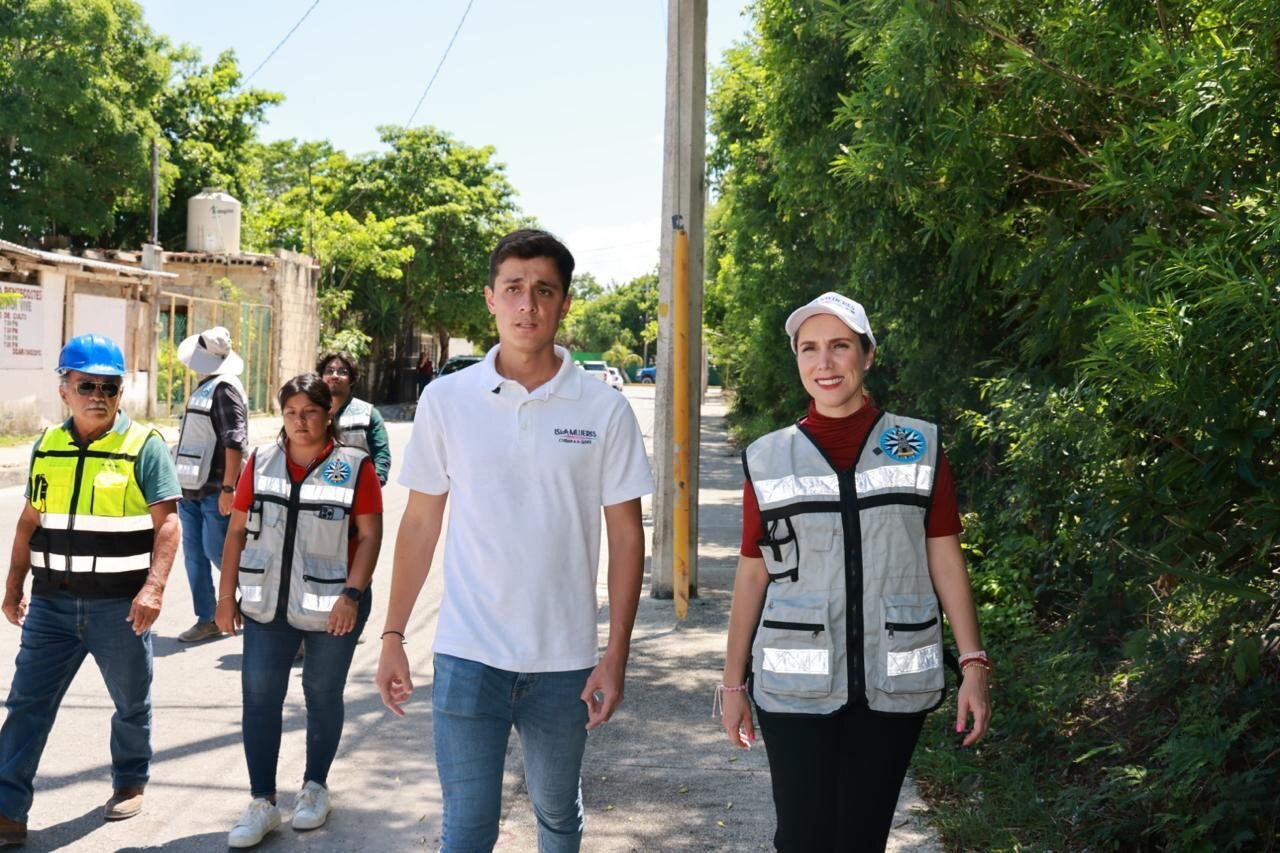 ATENEA GÓMEZ TRANSFORMA LA COLONIA OASIS EN CIUDAD MUJERES CON OBRAS DE PAVIMENTACIÓN