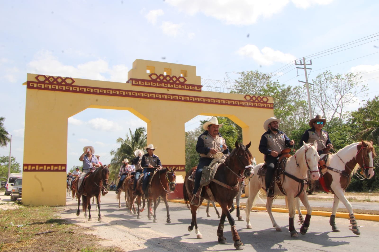 CABALGATA FEDERADA MARCA EL CIERRE DE LA EXPOFERIA KANTUNILKÍN 2024!