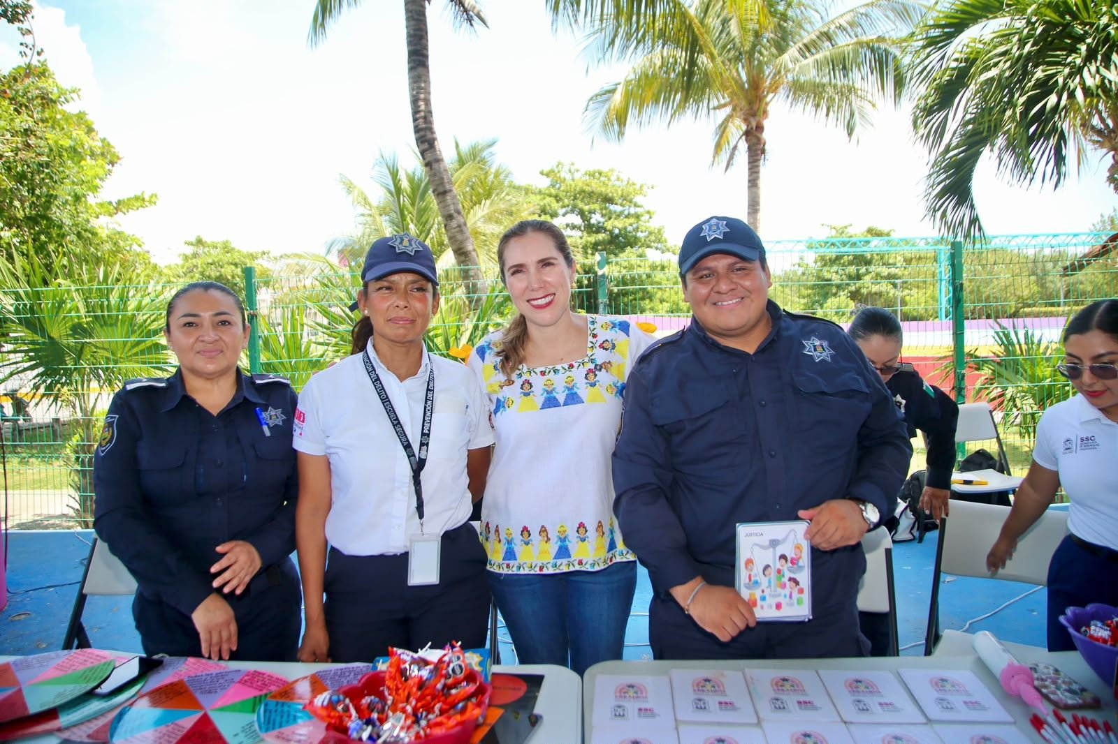 GOBIERNO MUNICIPAL PROMUEVE EL CURSO DE VERANO “BA’AXLO’OB PAALALO’OB” EN ISLA MUJERES