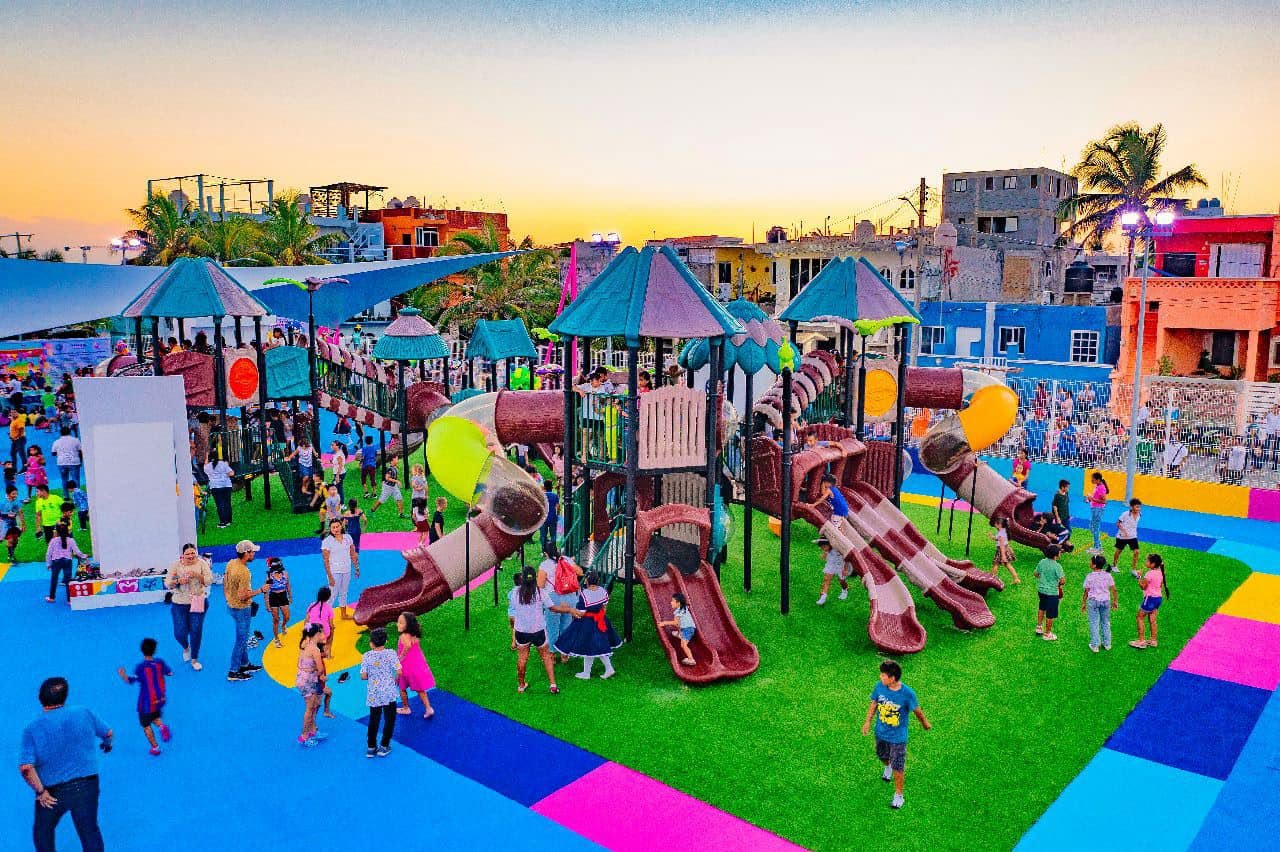 ATENEA GÓMEZ RICALDE TRANSFORMA ISLA MUJERES CON 17 PARQUES INFANTILES PARA LA NIÑEZ