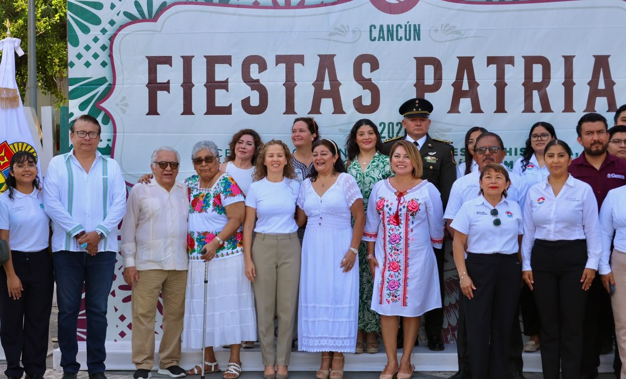 AUTORIDADES MUNICIPALES CONMEMORAN EL 216 ANIVERSARIO DE LA INDEPENDENCIA DE MÉXICO Y EL 172 ANIVERSARIO DE LA INTERPRETACIÓN DEL HIMNO NACIONAL MEXIC
