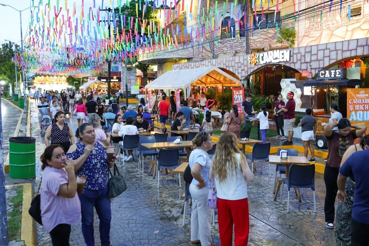 CELEBRAN 8 MIL PERSONAS LA “FIESTA DEL TACO” EN LA AVENIDA YAXCHILÁN