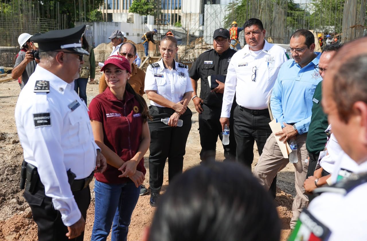 DIGNIFICA ANA PATY PERALTA CORPORACIÓN POLICIACA CON REMODELACIÓN DE “TITÁN”