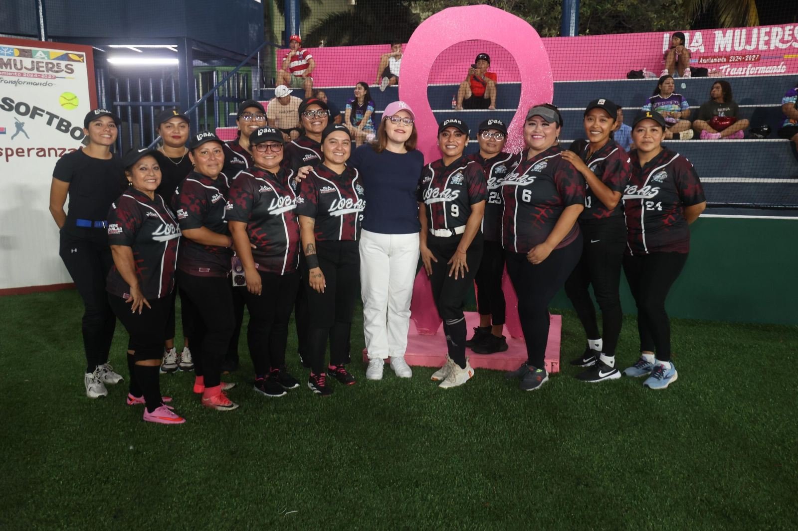 INICIA CAMPEONATO DE SOFTBOL FEMENIL “BATEANDO POR LA ESPERANZA” COMO PARTE DEL MES ROSA