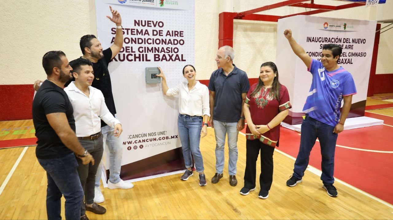 RENUEVA GOBIERNO DE BJ SISTEMA DE AIRE ACONDICIONADO DE EMBLEMÁTICO GIMNASIO “KUCHIL BAXAL”