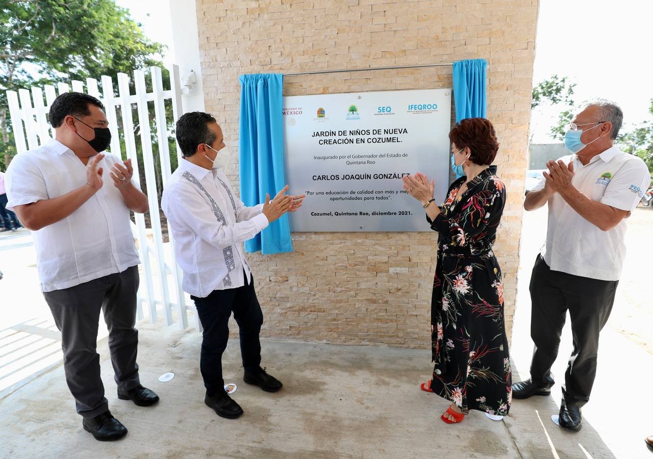 MÁS ESPACIOS PARA LA EDUCACIÓN Y CERTEZA JURÍDICA EN LA PROPIEDAD EN COZUMEL: CARLOS JOAQUÍN