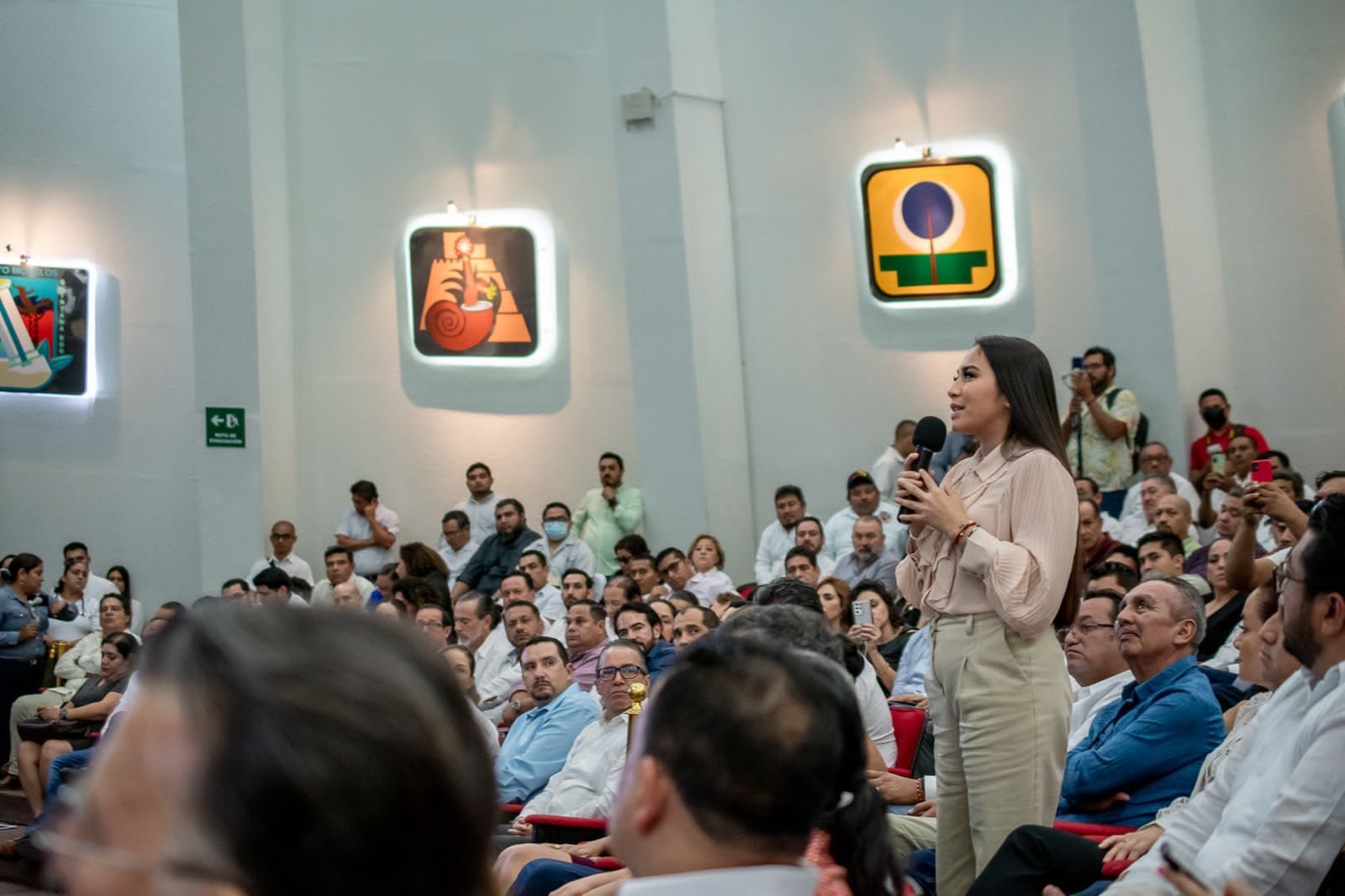 FORO “PARTICIPACIÓN DE LAS FUERZAS ARMADAS EN LA SEGURIDAD PÚBLICA” EN FCP