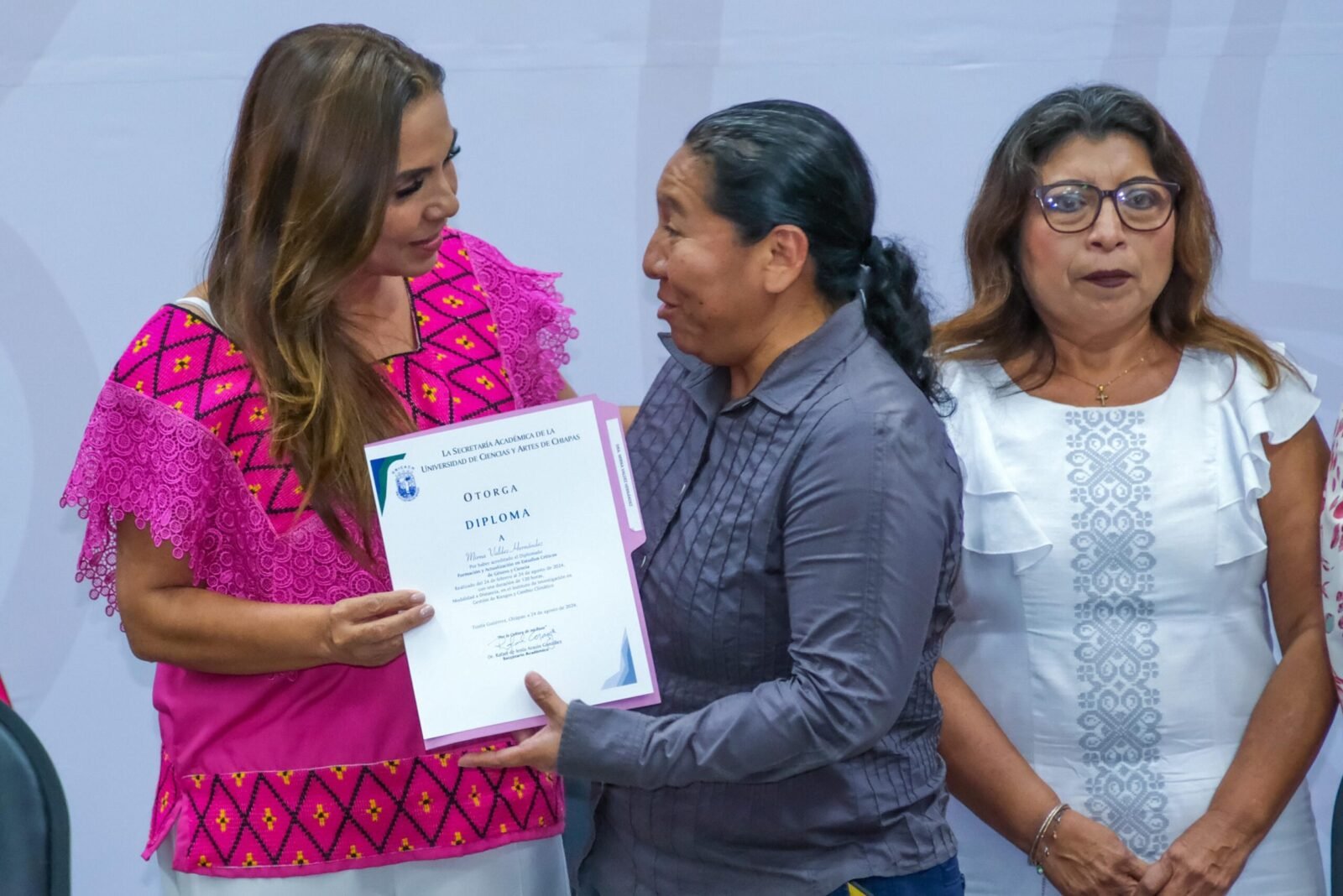 RECONOCE MARA LEZAMA A MUJERES EN LA CIENCIA CON APOYOS Y RECONOCIMIENTOS QUE PROMUEVEN IGUALDAD Y DESARROLLO EN QUINTANA ROO