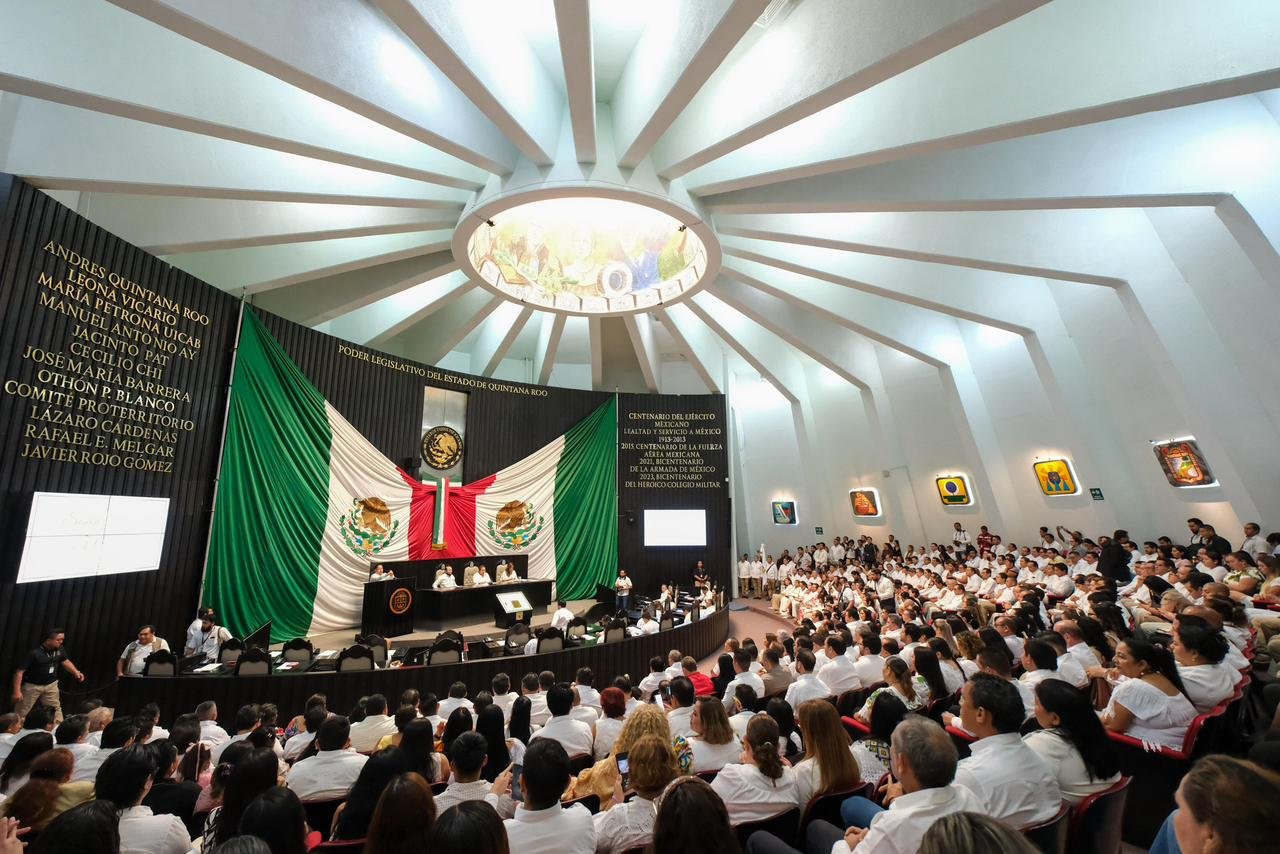 MARA LEZAMA CELEBRA EN EL CONGRESO, 51 AÑOS DE QUINTANA ROO Y RESALTA LA TRANSFORMACIÓN QUE IMPULSA BIENESTAR PARA TODAS Y TODOS