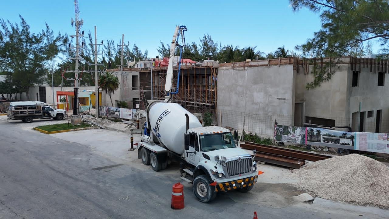 AVANZA LA CONSTRUCCIÓN DE LA NUEVA ESTACIÓN DE PROTECCION CIVIL Y BOMBEROS EN COSTA MUJERES