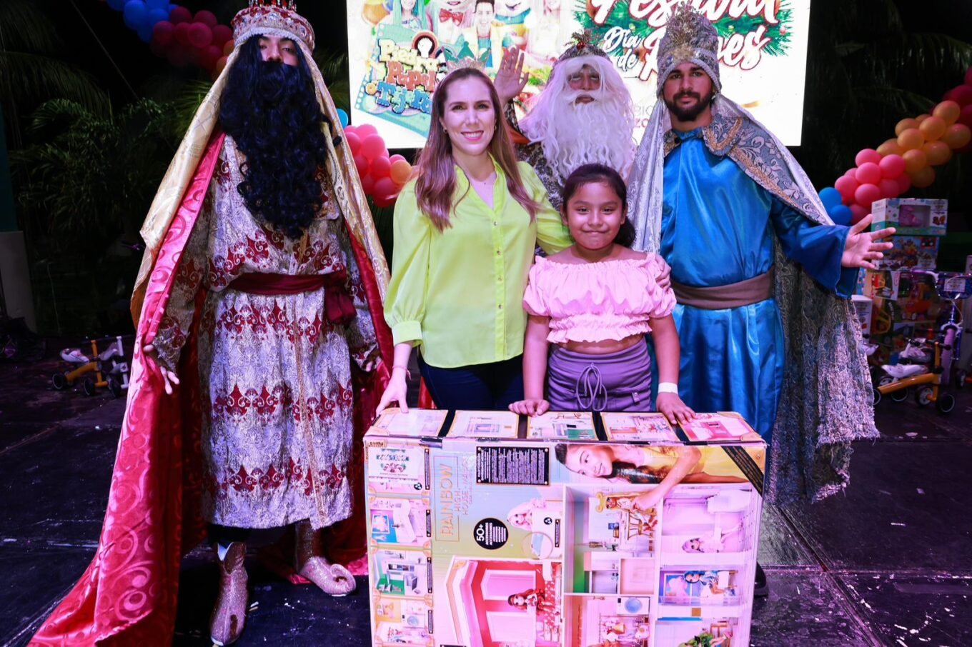 ATENEA GÓMEZ ENCABEZÓ EL TRADICIONAL FESTIVAL DE DÍA DE REYES EN LA ZONA INSULAR DE ISLA MUJERES