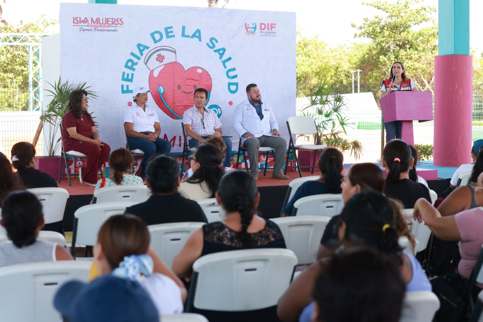 DIF ISLA MUJERES REALIZA LA PRIMERA FERIA DE LA SALUD DE LA FAMILIA