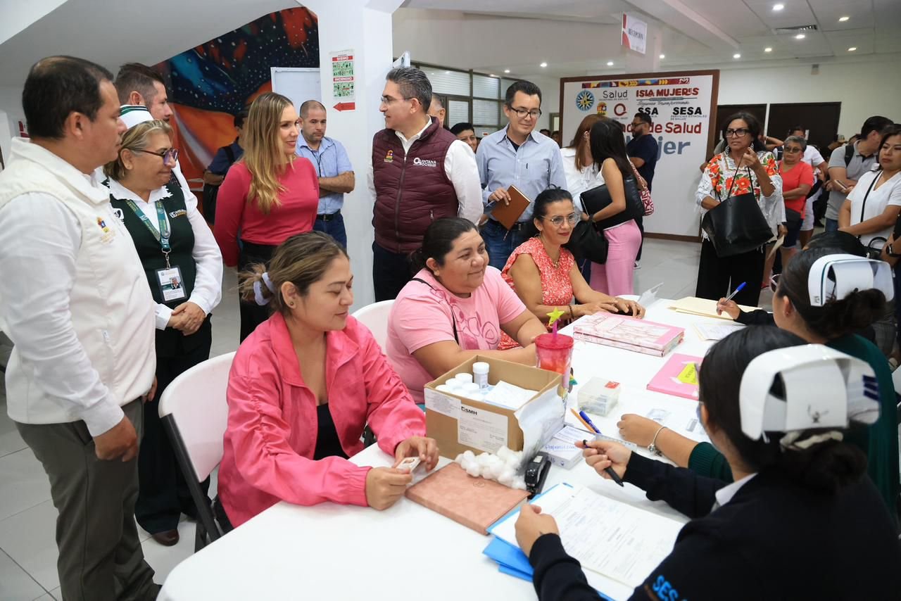 CONTINÚA LA JORNADA DE LA SALUD DE LA MUJER EN EL MUNICIPIO DE ISLA MUJERES