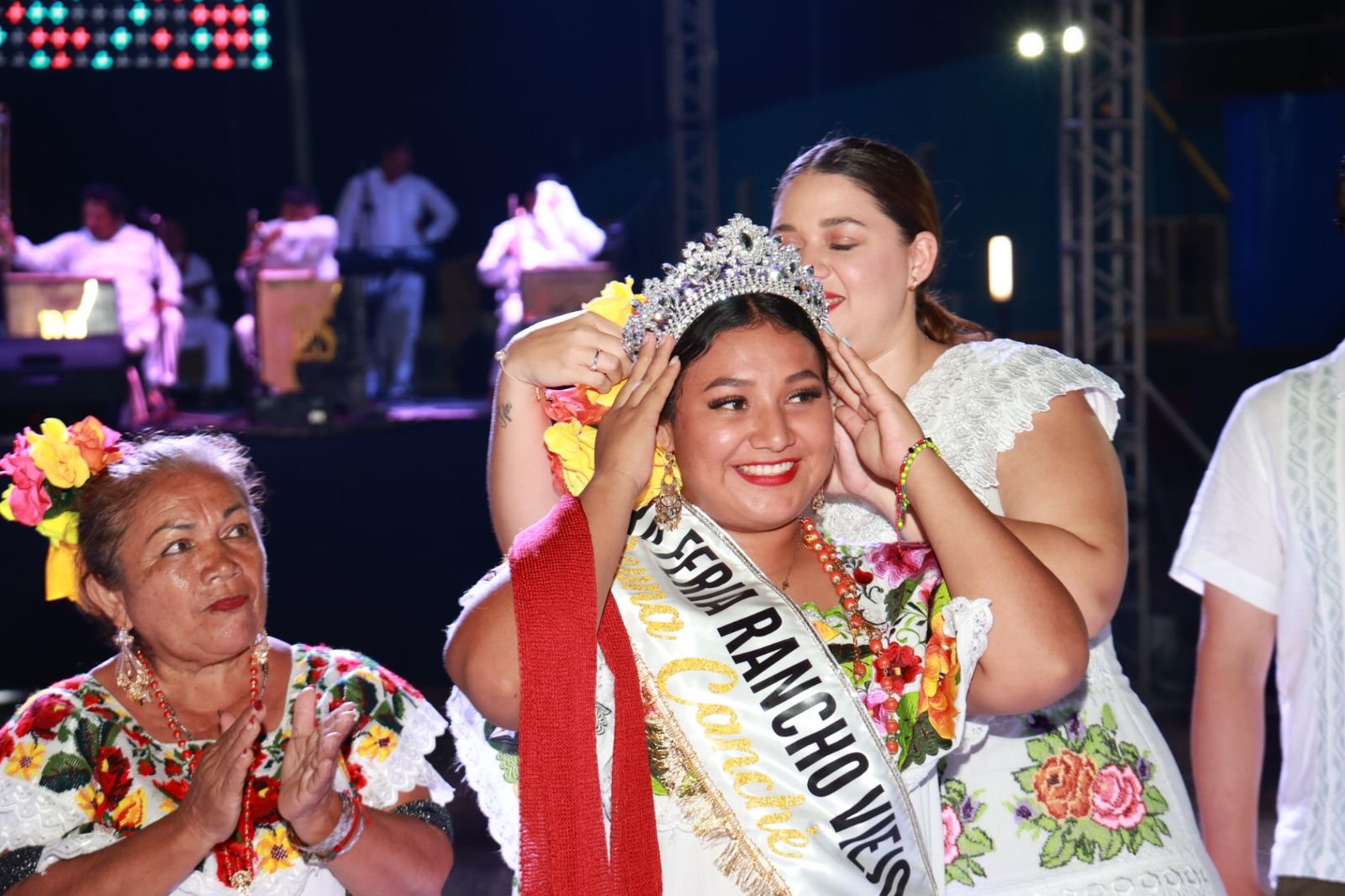 AUTORIDADES MUNICIPALES DE ISLA MUJERES INAUGURAN LA TRADICIONAL FERIA DE RANCHO VIEJO DENTRO DE UN AMBIENTE DE FIESTA, ALEGRÍA Y TRADICIÓN
