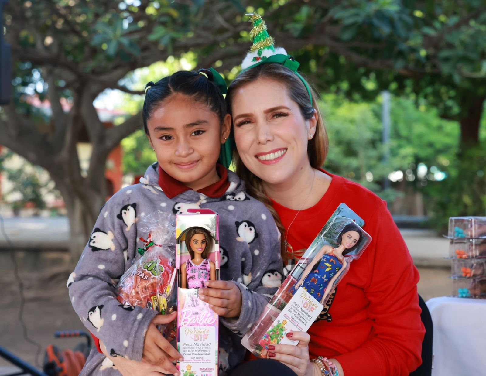 ATENEA GÓMEZ RICALDE CONCLUYE LA ENTREGA DE JUGUETES DEL PROGRAMA NAVIDAD EN TU ESCUELA