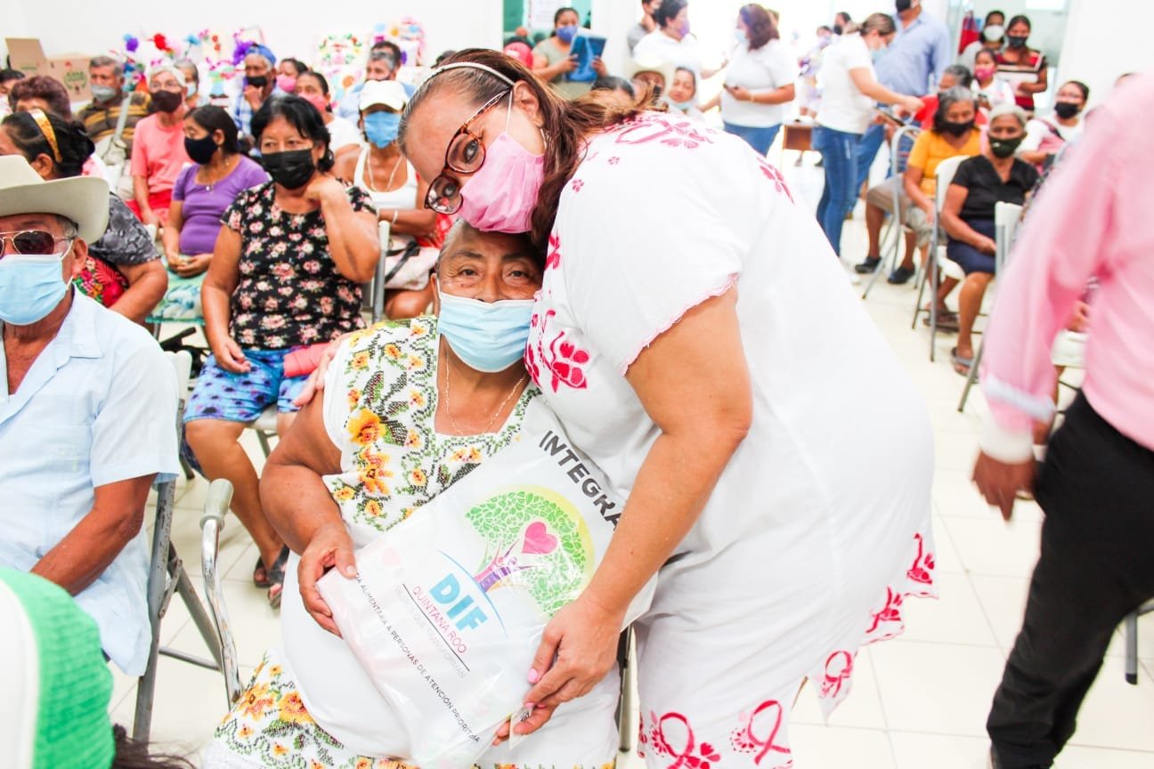 CON RESULTADOS PALPABLES, DIF ISLA MUJERES MUESTRA SU COMPROMISO CON LA GENTE