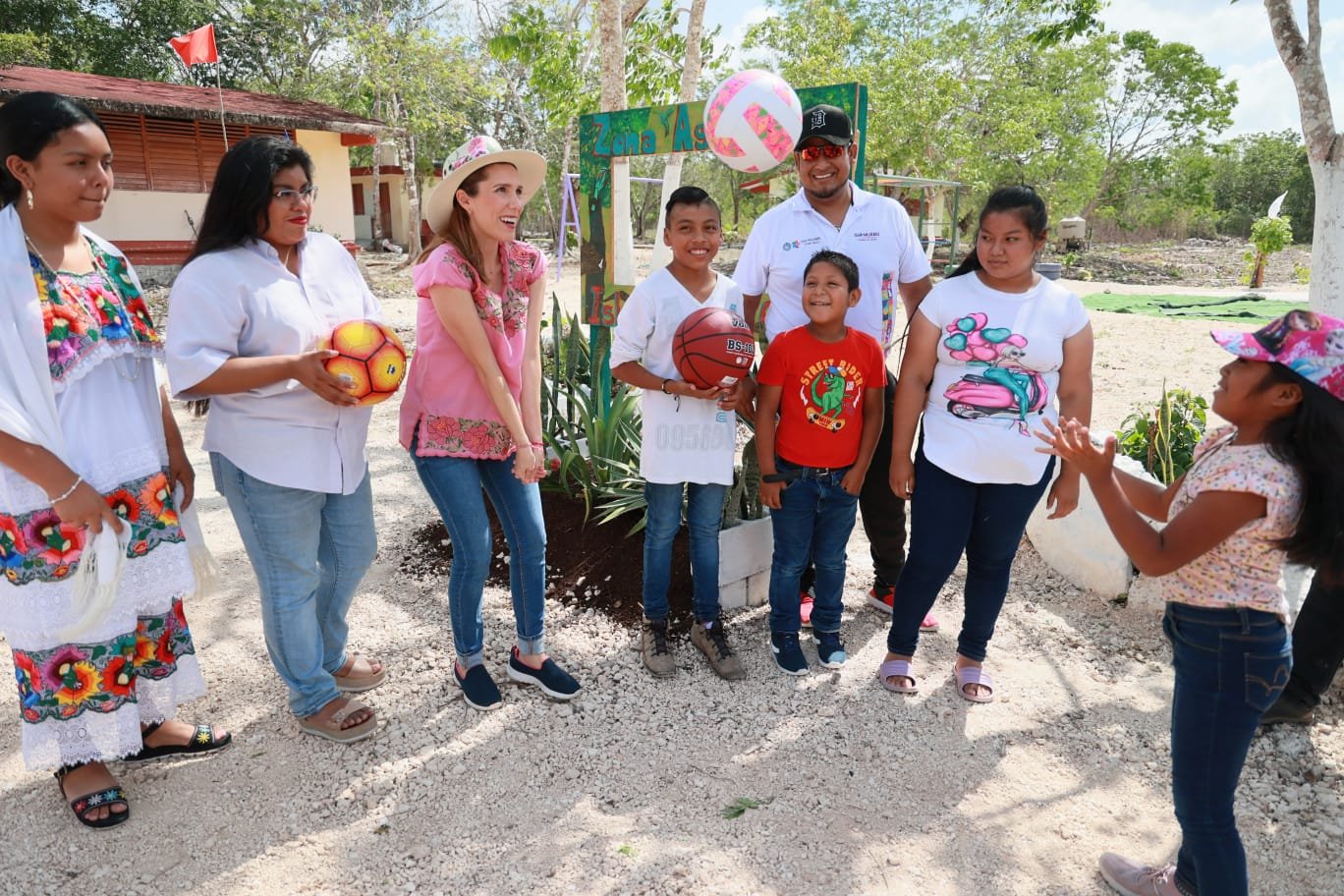 ATENEA GÓMEZ CONTINÚA TRAZANDO PROYECTOS PARA LOS NIÑOS Y NIÑAS