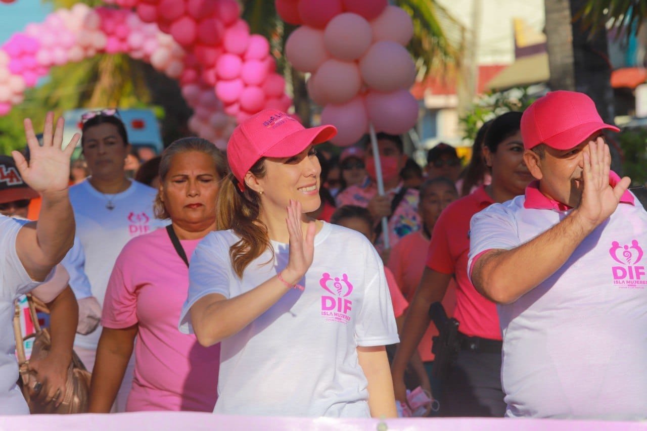 ATENEA GÓMEZ REFRENDA SU APOYO A MUJERES QUE SE ENCUENTRAN LUCHANDO LA BATALLA CONTRA EL CÁNCER