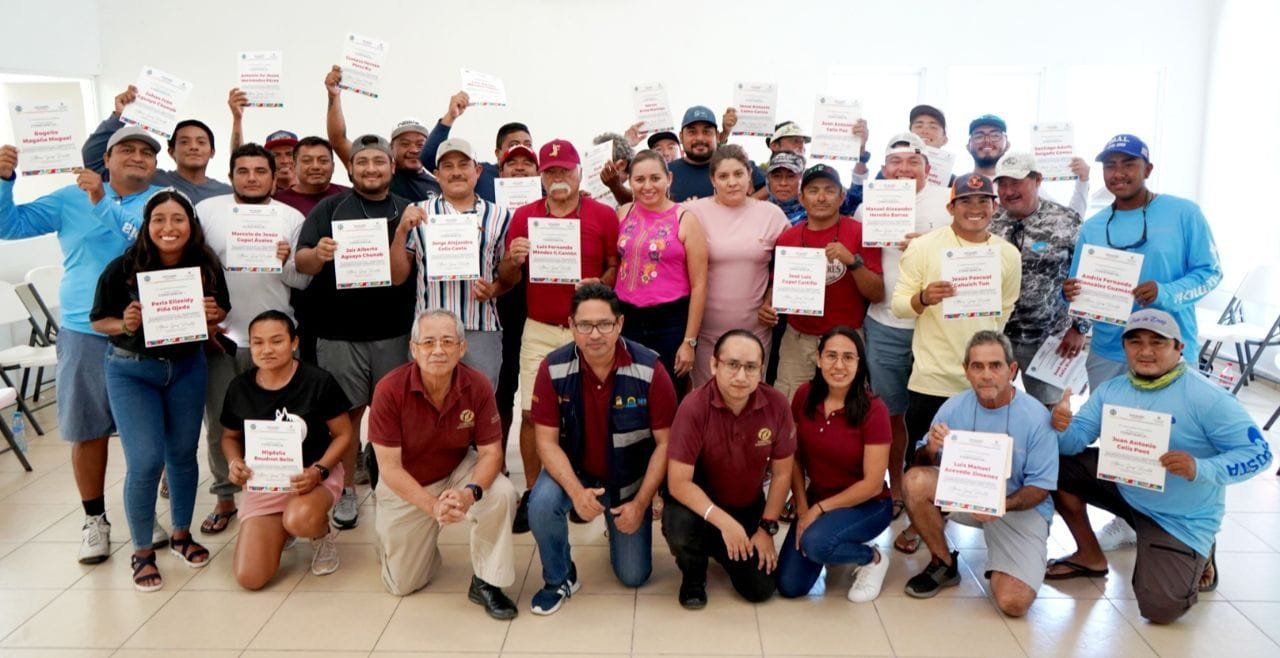 LA ALCALDESA ISLEÑA, ATENEA GÓMEZ, FOMENTA LA CAPACITACIÓN EN PRIMEROS AUXILIOS DE LOS PRESTADORES DE SERVICIOS TURÍSTICOS PARA CUIDAR A LA GENTE