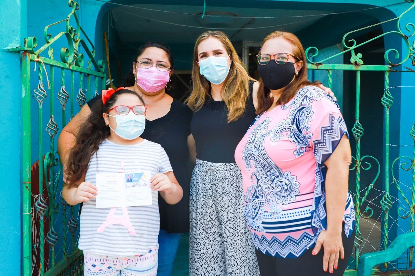 ATENEA ENTREGA TARJETAS INCLUSIVAS Y APOYOS ALIMENTARIOS A PERSONAS CON DISCAPACIDAD
