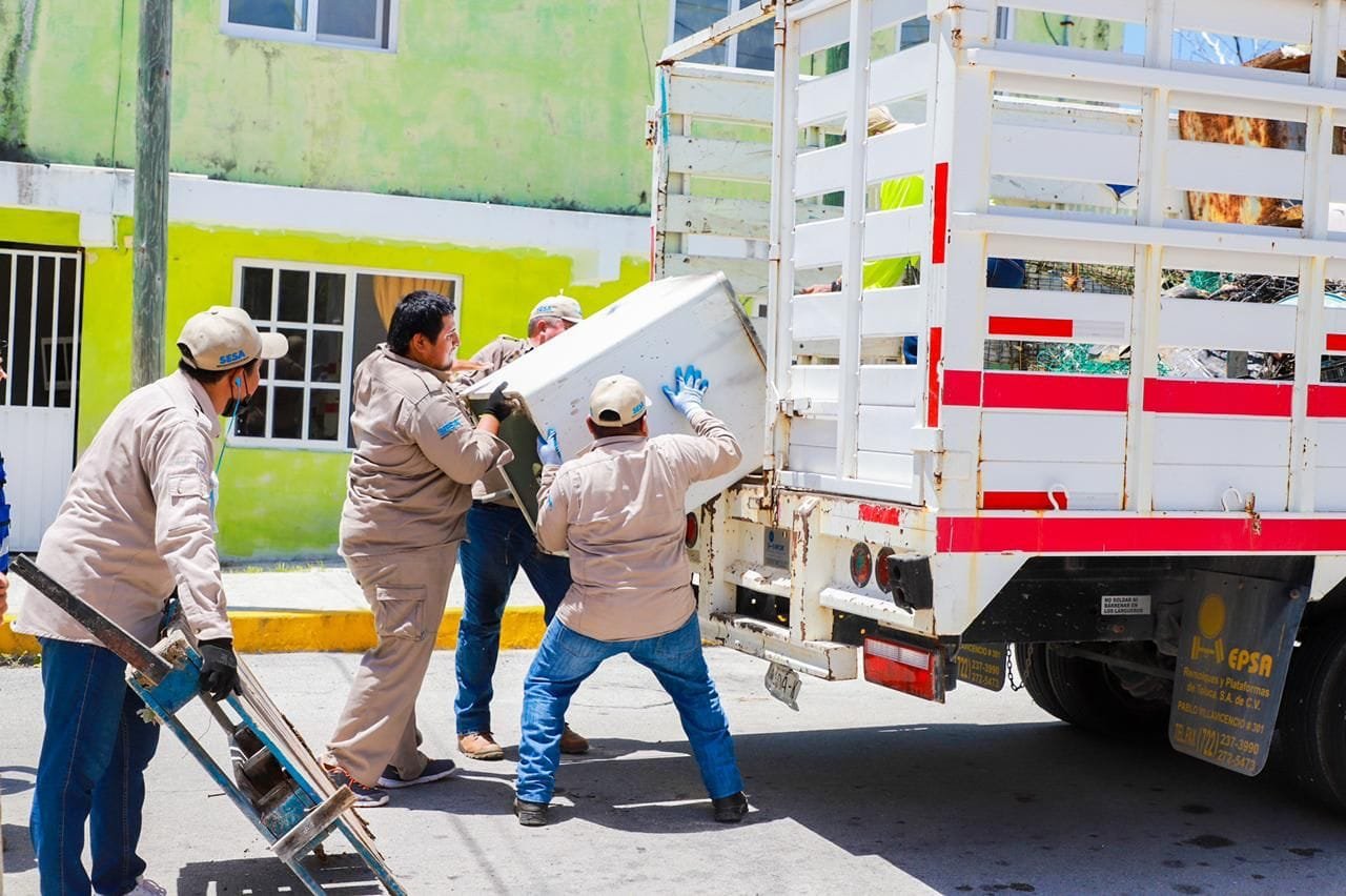 LLEGA PROGRAMA DE DESCACHARRIZACIÓN A LA COLONIA ELECTRICISTAS DE ISLA MUJERES