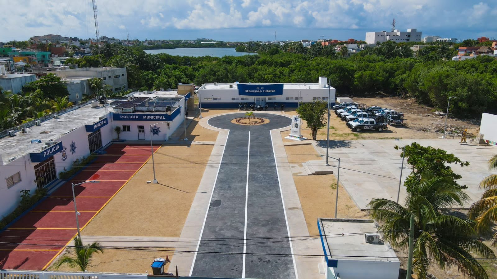 CON UNA INVERSIÓN SIN PRECEDENTES, EL GOBIERNO DE ISLA MUJERES CULMINA EL 2023 CON MÁS DE 45 OBRAS TRANSFORMADORAS