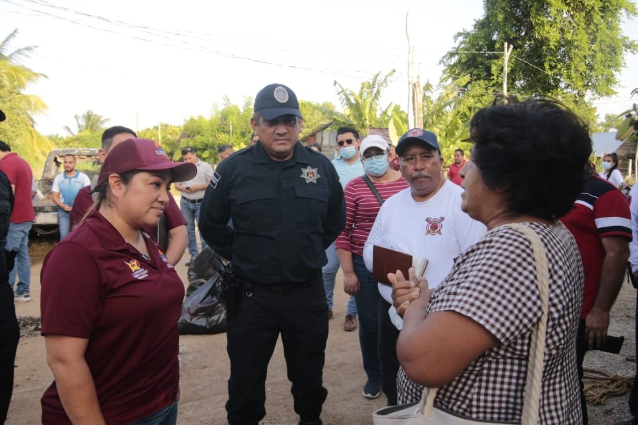 “AYUNTAMIENTO CASA X CASA” ATIENDE COLONIA AMPLIACIÓN SANTA ISABEL