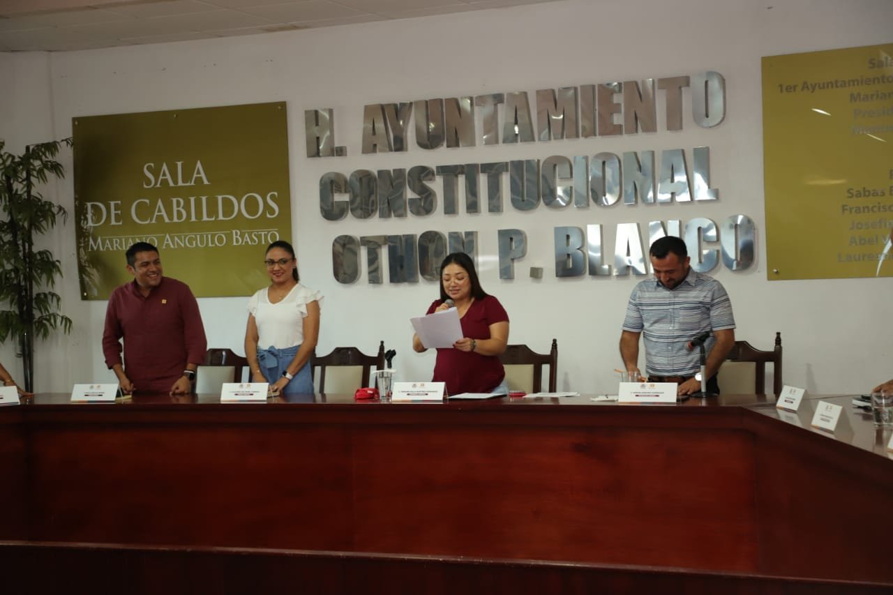 OTHÓN P. BLANCO APRUEBA INICIATIVA ENVIADA POR LA GOBERNADORA