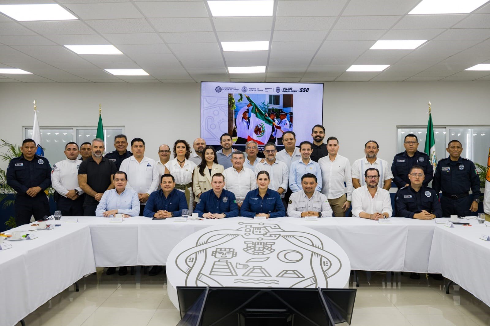EMPRESARIADO DE PLAYA DEL CARMEN RESPALDA A CARLOS MONTESINOS COMO NUEVO TITULAR DE SEGURIDAD CIUDADANA