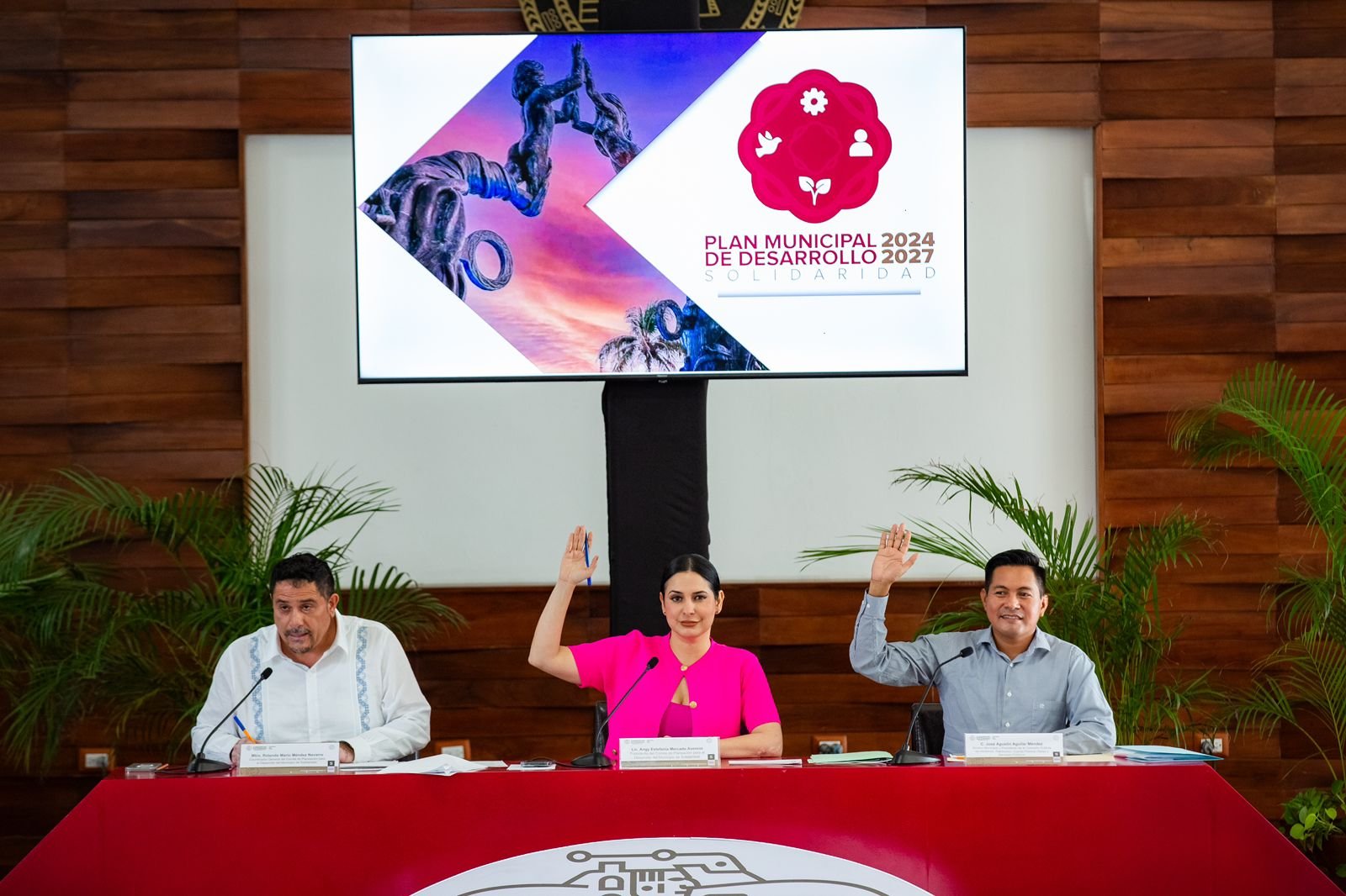APRUEBAN EL PLAN MUNICIPAL DE DESARROLLO 2024-2027 DE SOLIDARIDAD Y 100 MDP PARA OBRAS DE INFRAESTRUCTURA PÚBLICA Y ACCIONES SOCIALES