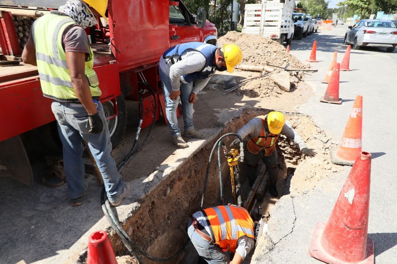 ACTIVIDAD: "RECORRIDO EN OBRAS DE REABASTECIMIENTO DE AGUA POTABLE EN PUERTO MAYA"