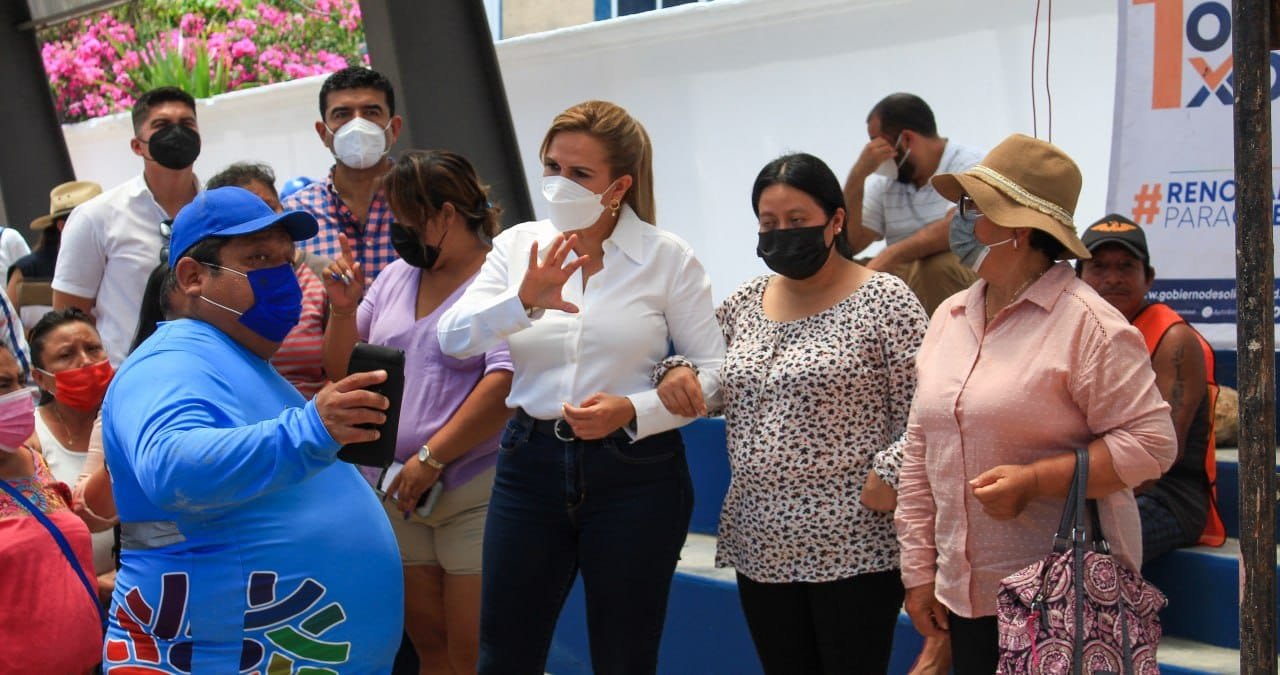 DIGNIFICAN A SOLIDARENSES REHABILITANDO PARADEROS DE TRANSPORTE PÚBLICO