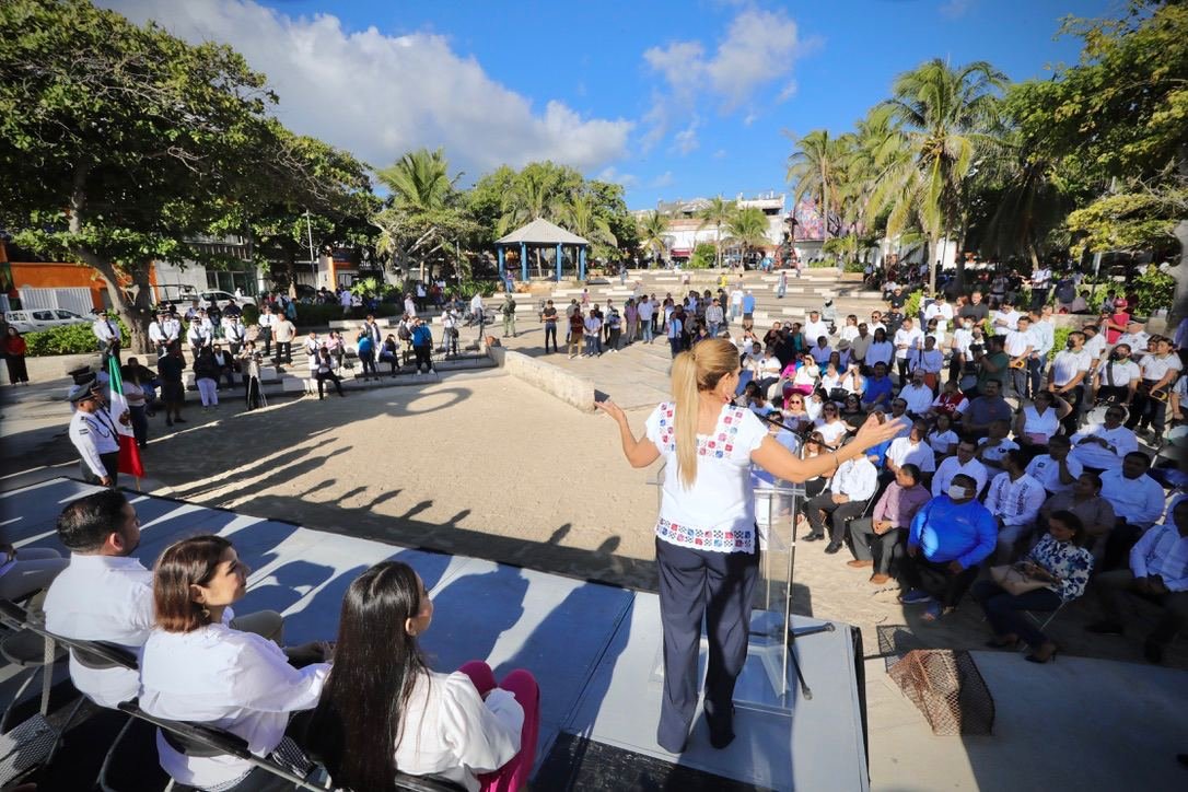 CONMEMORAN LOS 120 ANIVERSARIO DE PLAYA DEL CARMEN CON FUNDADORES