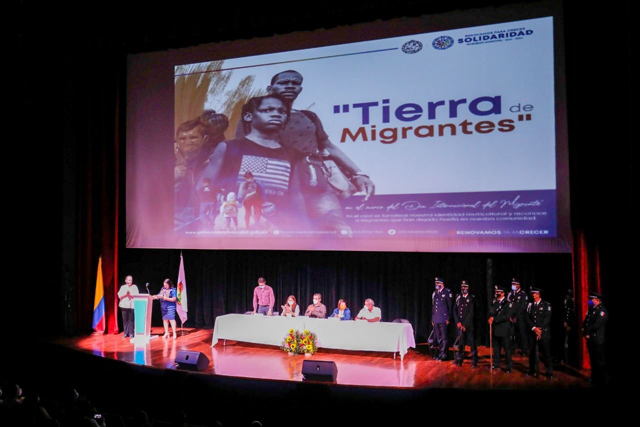 RECONOCE SOLIDARIDAD APORTACIÓN DE MIGRANTES AL DESARROLLO DE LA COMUNIDAD