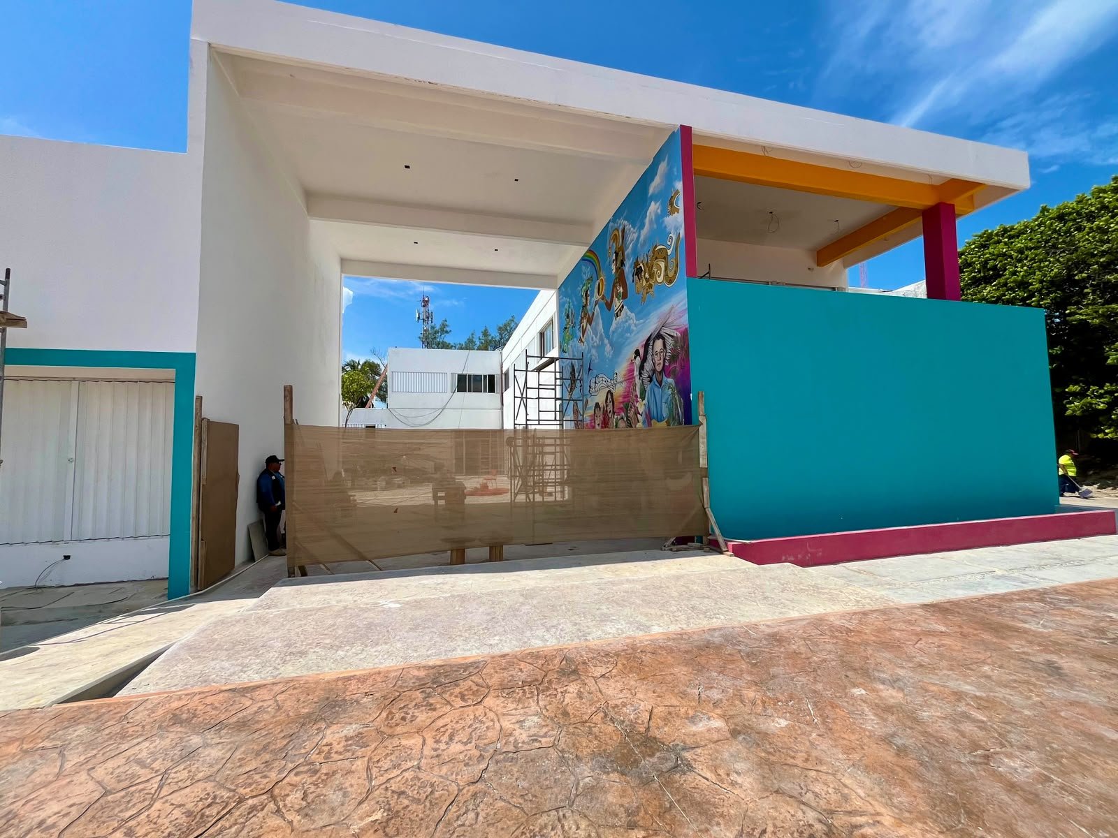 NUEVA CASA DE LA CULTURA DE ISLA MUJERES ALCANZA 70 POR CIENTO DE AVANCE