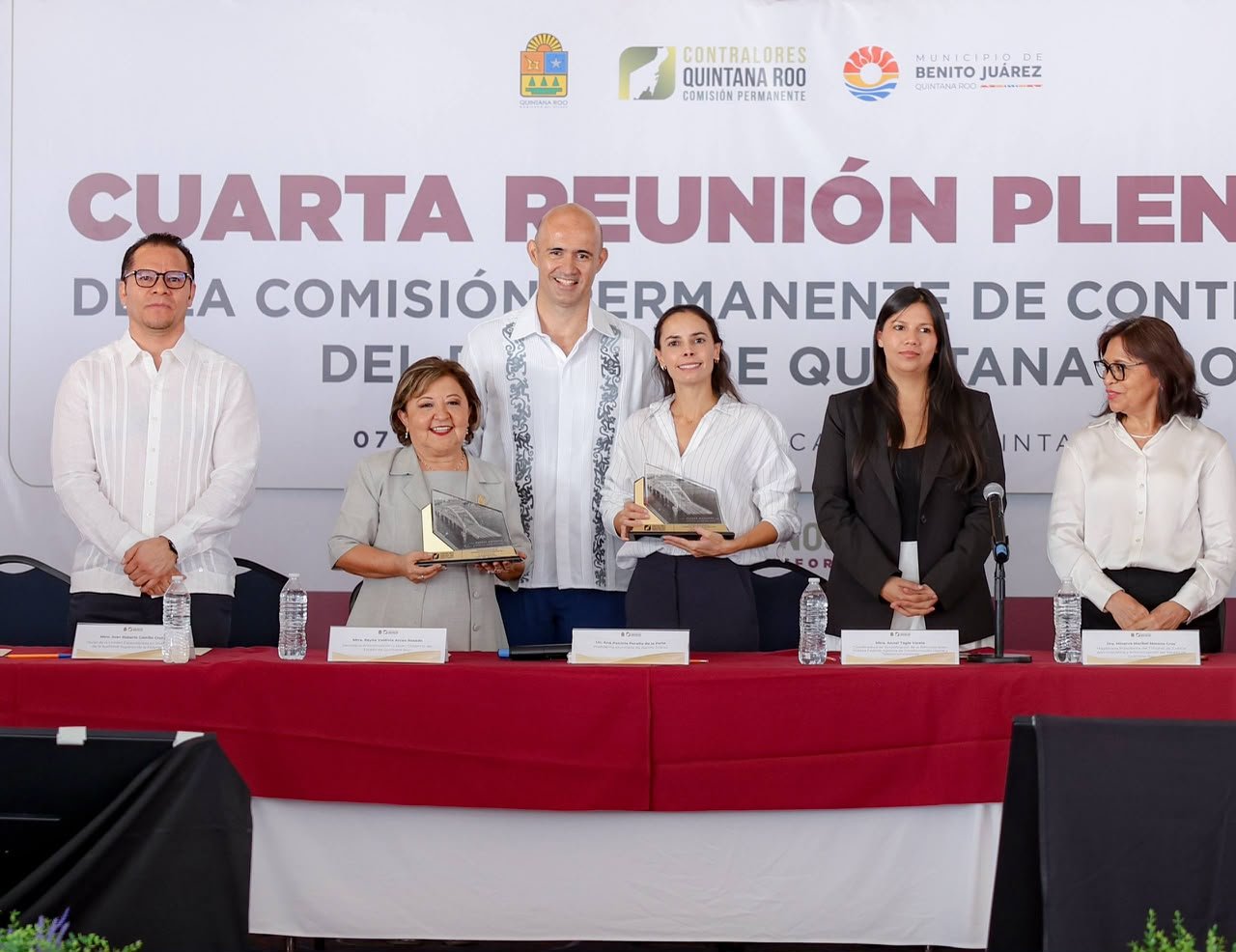 PROMOVEMOS LA HONESTIDAD, LA TRANSPARENCIA Y LA RENDICIÓN DE CUENTAS: ANA PATY PERALTA