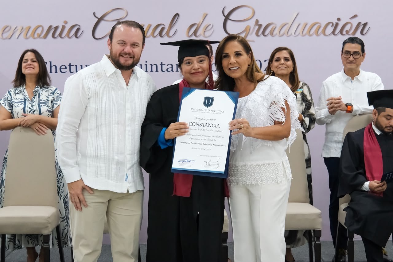 PRESIDE MARA LEZAMA GRADUACIÓN DE LA MAESTRÍA EN DERECHO PENAL ADVERSARIAL Y NEURODERECHO, Y DE LA ESPECIALIDAD EN LITIGACIÓN CIVIL Y FAMILIAR DE LA UNIVERSIDAD JUDICIAL