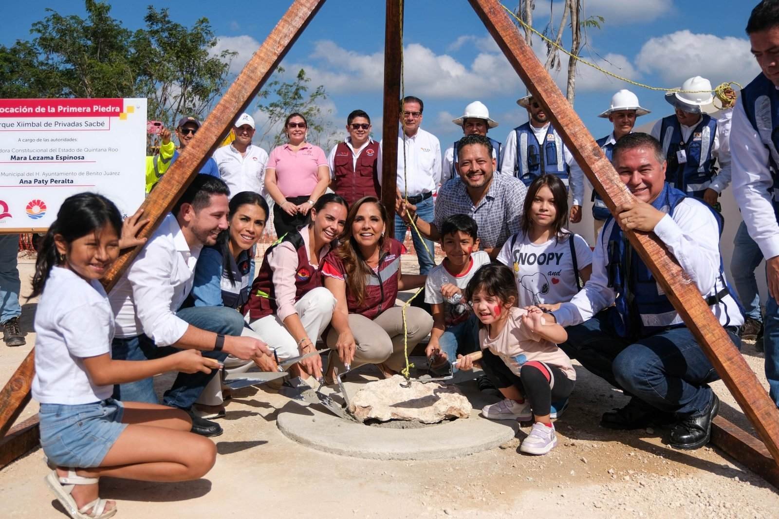 CON SUMA DE ESFUERZOS, MARA LEZAMA Y ANA PATY PERALTA INICIAN CONSTRUCCIÓN DE PARQUE XIIMBAL, EN CANCÚN